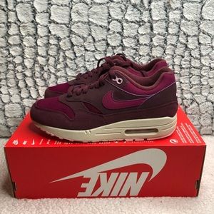 Nike air max 1 Womens